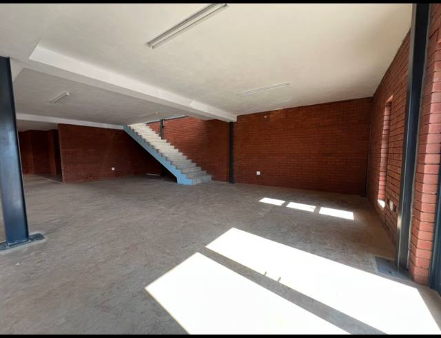 500M² WAREHOUSE TO LET IN SUNDERLAND RIDGE